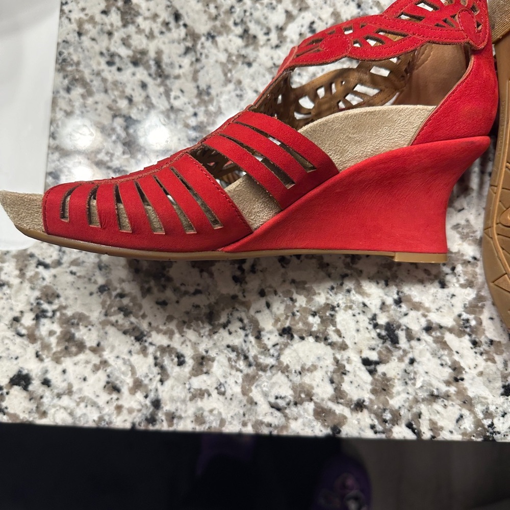 Women's Red Laser-Cut Strappy Sandals - Picture 6 of 6